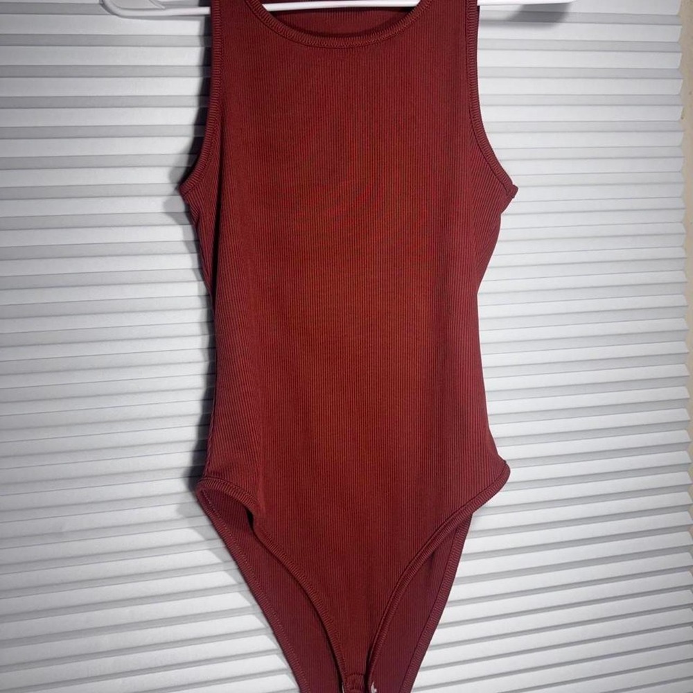 Burnt Orange Ribbed Sleeveless Crew Neck Bodysuit Women Top